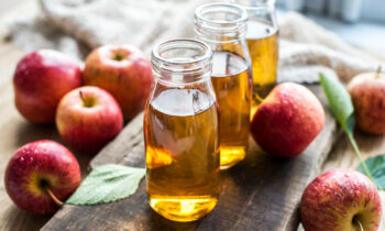 Unlock the secret! Does Apple Cider Vinegar really whiten teeth? Get the facts today! 😁🍏 #TeethWhitening